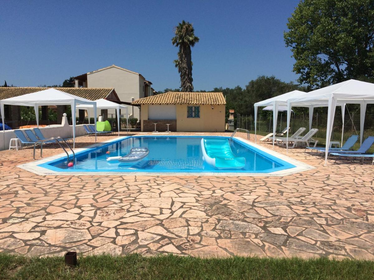 Avra Beach Apartments Lefkímmi Eksteriør bilde
