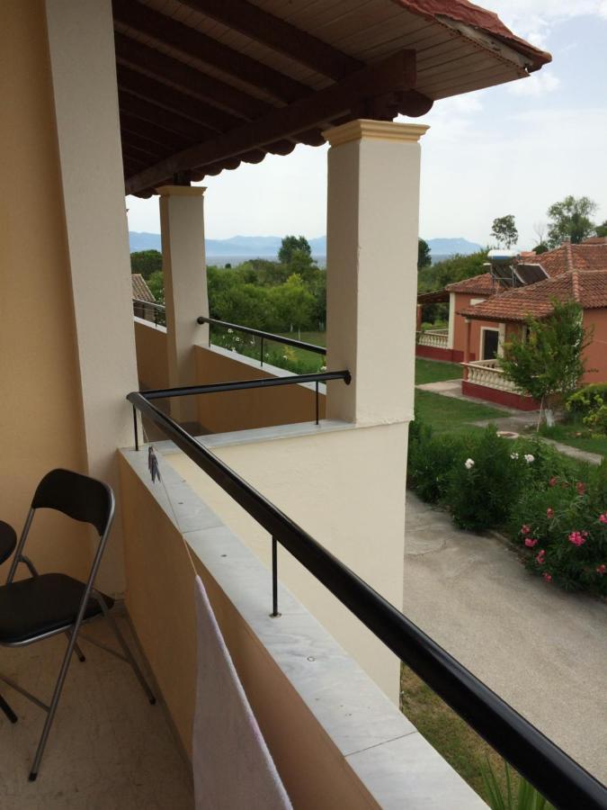 Avra Beach Apartments Lefkímmi Eksteriør bilde