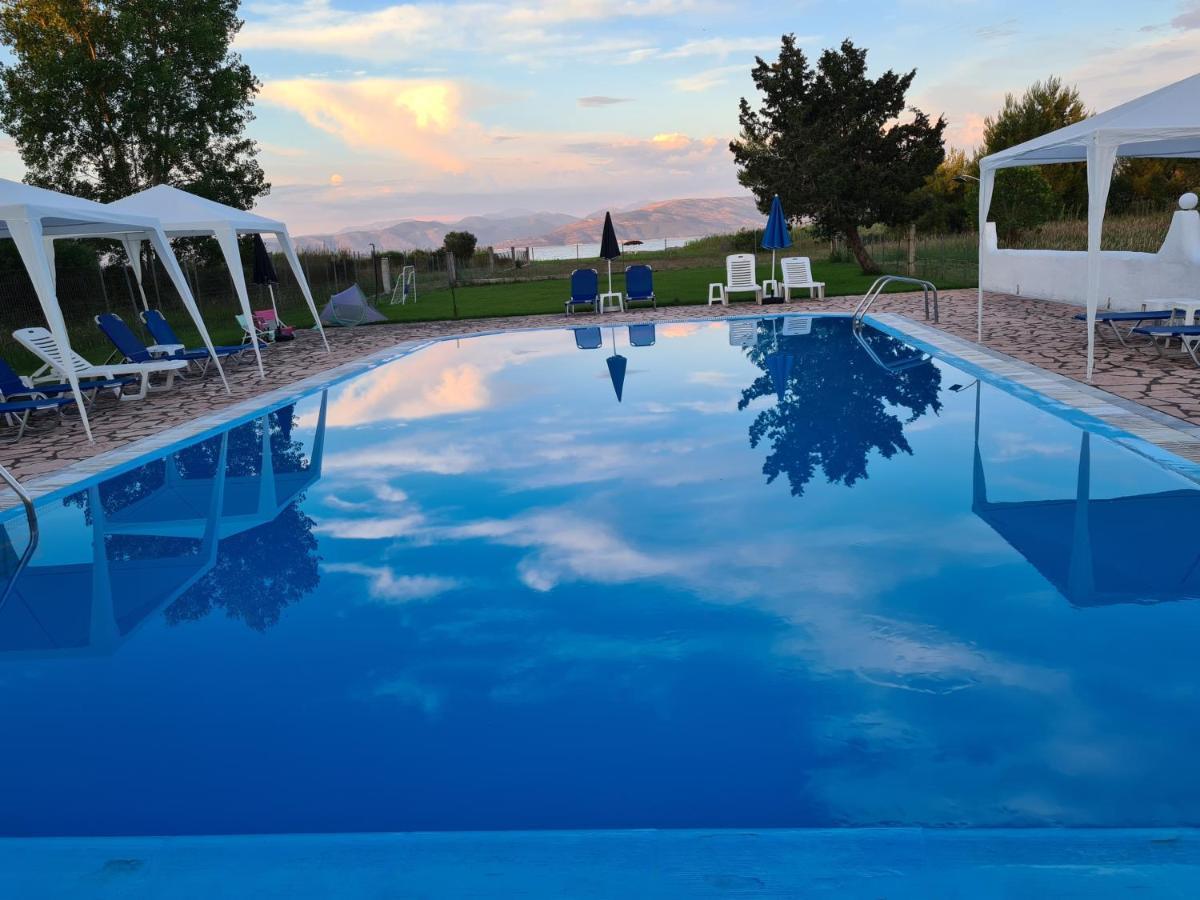 Avra Beach Apartments Lefkímmi Eksteriør bilde