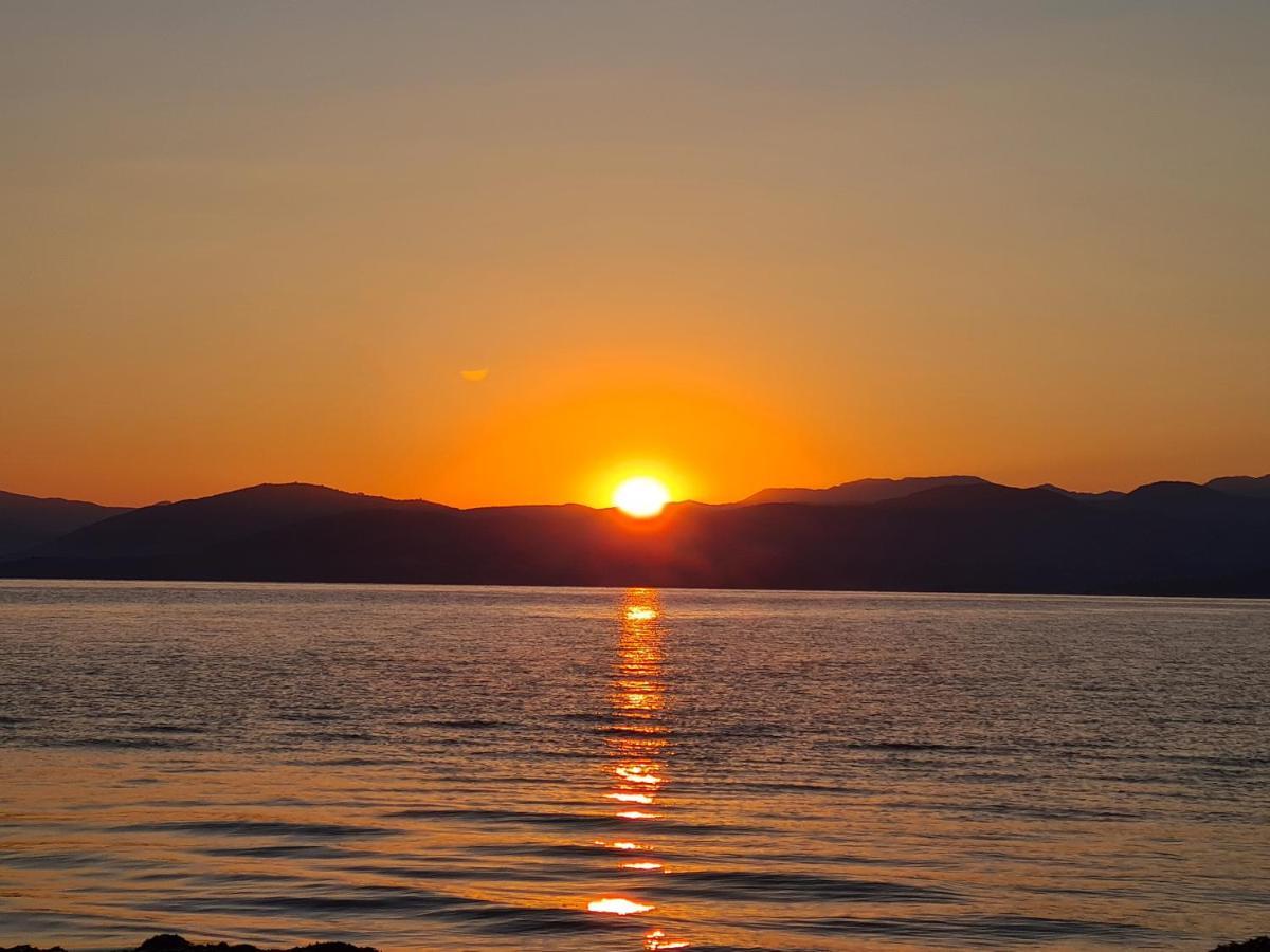 Avra Beach Apartments Lefkímmi Eksteriør bilde